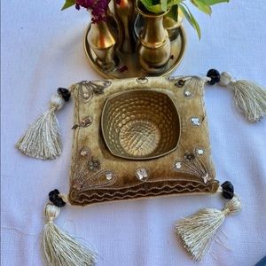 Handmade Velvet decorative table decor with insert